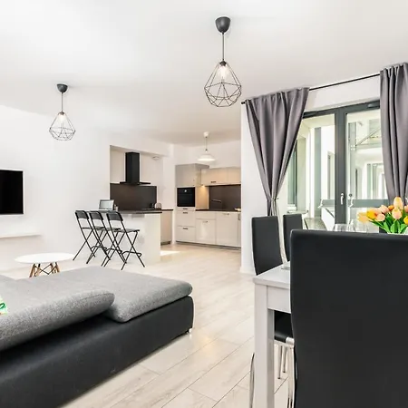 Apartment Browar Gdanski With Balcony By Renters