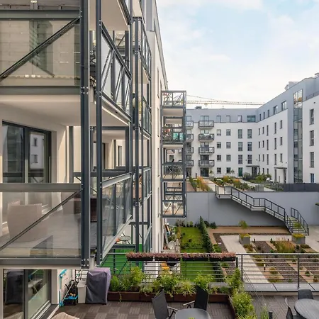 Browar Gdanski With Balcony By Renters
