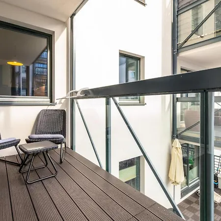 Browar Gdanski With Balcony By Renters *